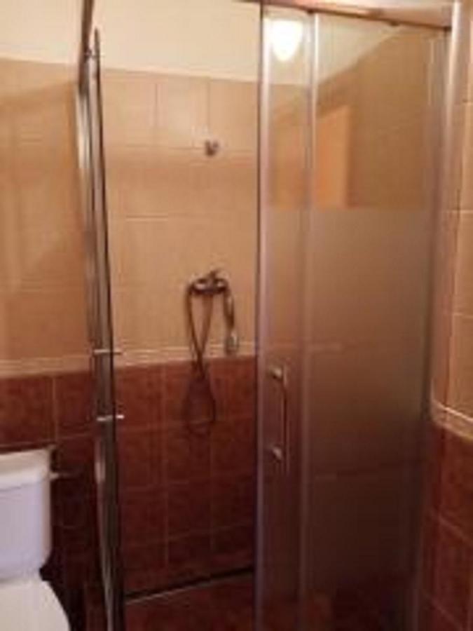 Hotel Hubert Nové Zámky Esterno foto